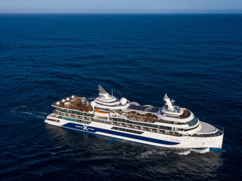 Celebrity Flora Kreuzfahrt Reisen 2023 & 2024 buchen