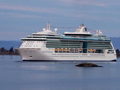 Jewel of the Seas Kreuzfahrt Reisen 2023, 2024 & 2025 buchen