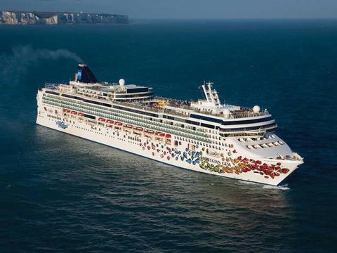 Norwegian Gem Kreuzfahrt Reisen 2023, 2024 & 2025 buchen